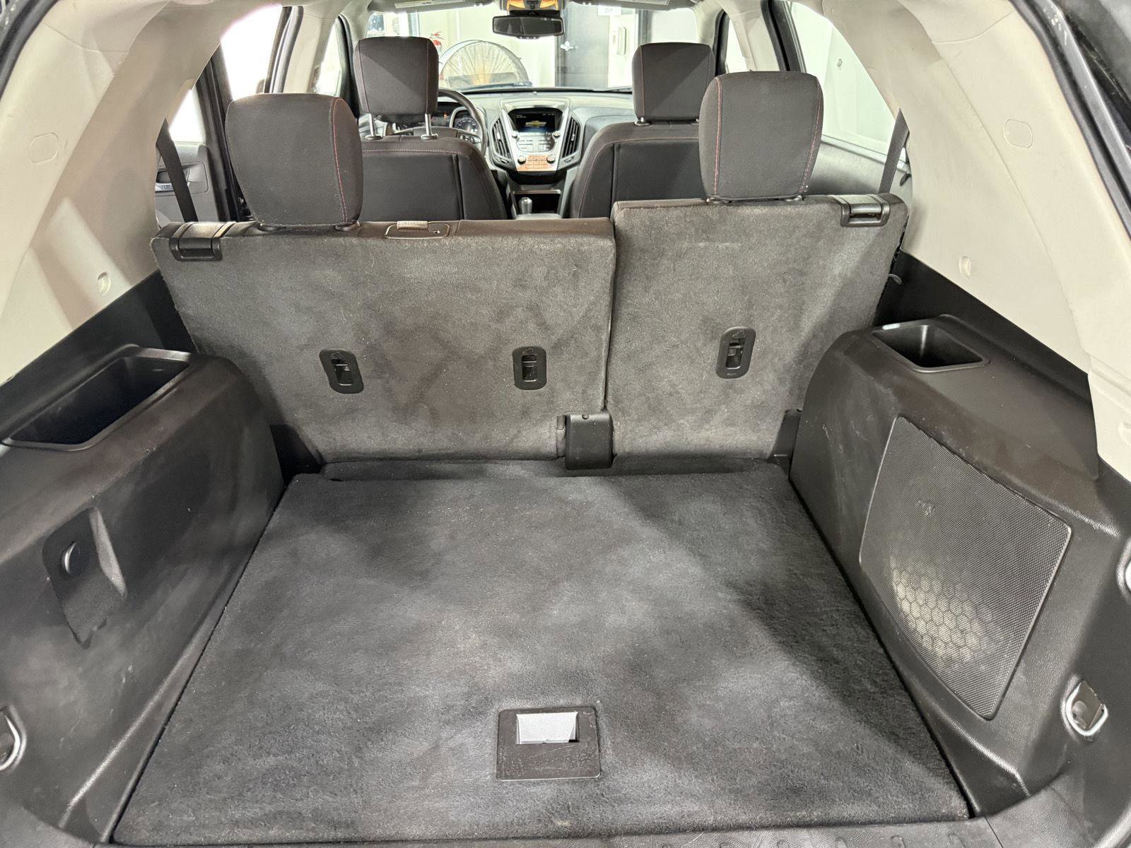 Used 2017 Chevrolet Equinox LS FWD image 34