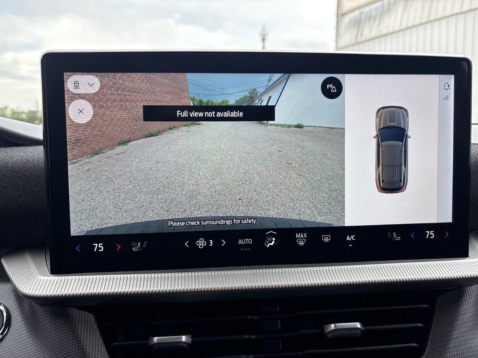 Certified 2025 Ford Explorer ST-Line image 39