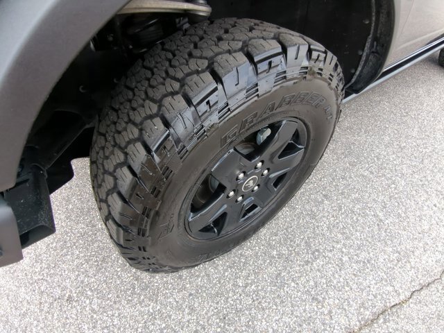 Certified 2024 Ford Bronco Black Diamond AWD/4WD image 12