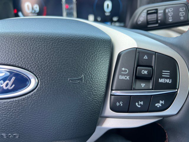 Certified 2025 Ford Explorer Active image 17