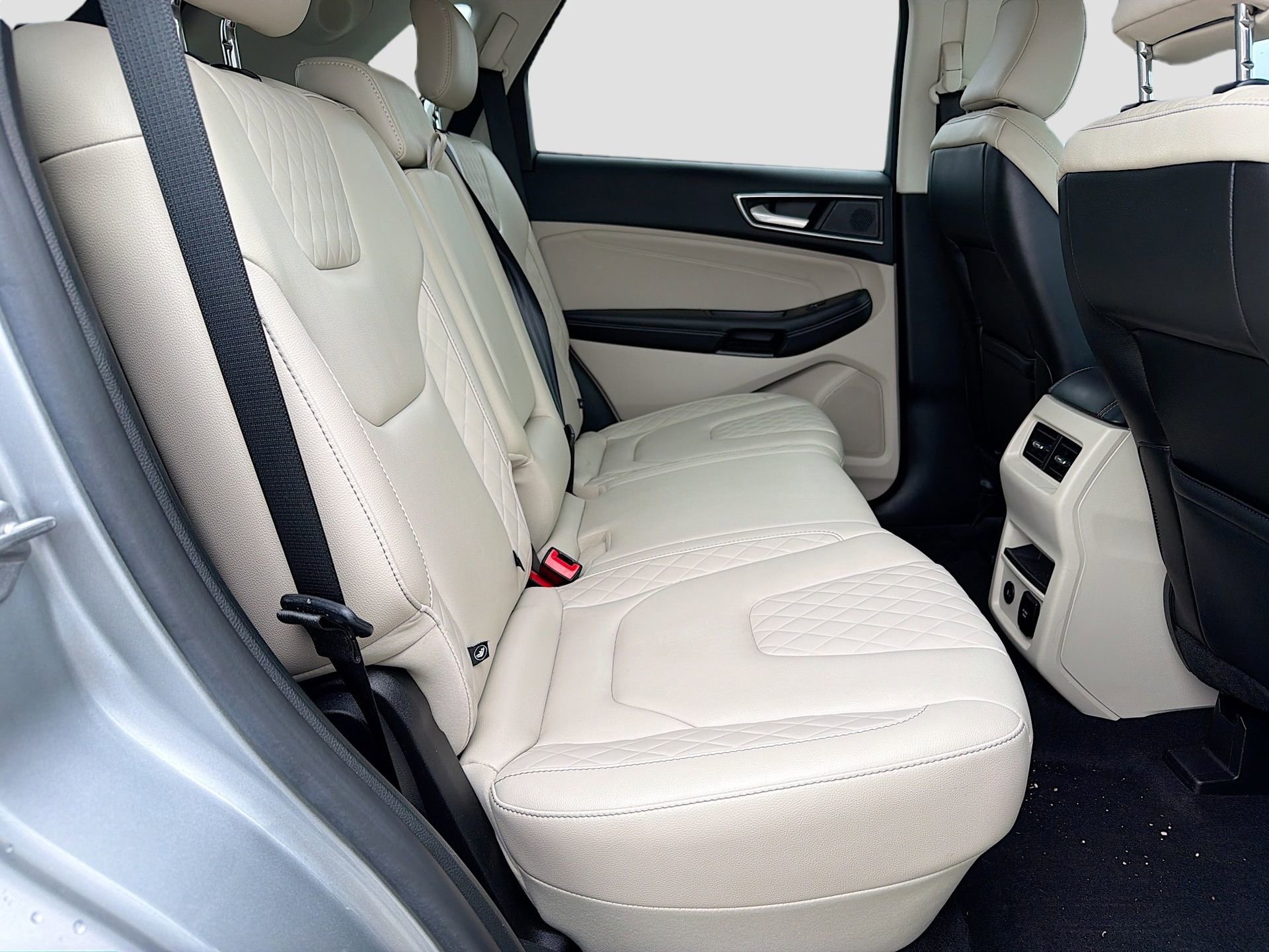 Certified 2023 Ford Edge Titanium AWD/4WD image 29