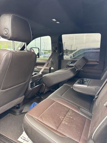 Used 2025 GMC Sierra 2500 Denali w/ Denali Reserve Package AWD/4WD image 6