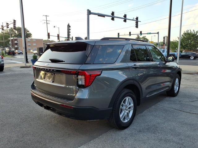 Certified 2025 Ford Explorer Active AWD/4WD image 3