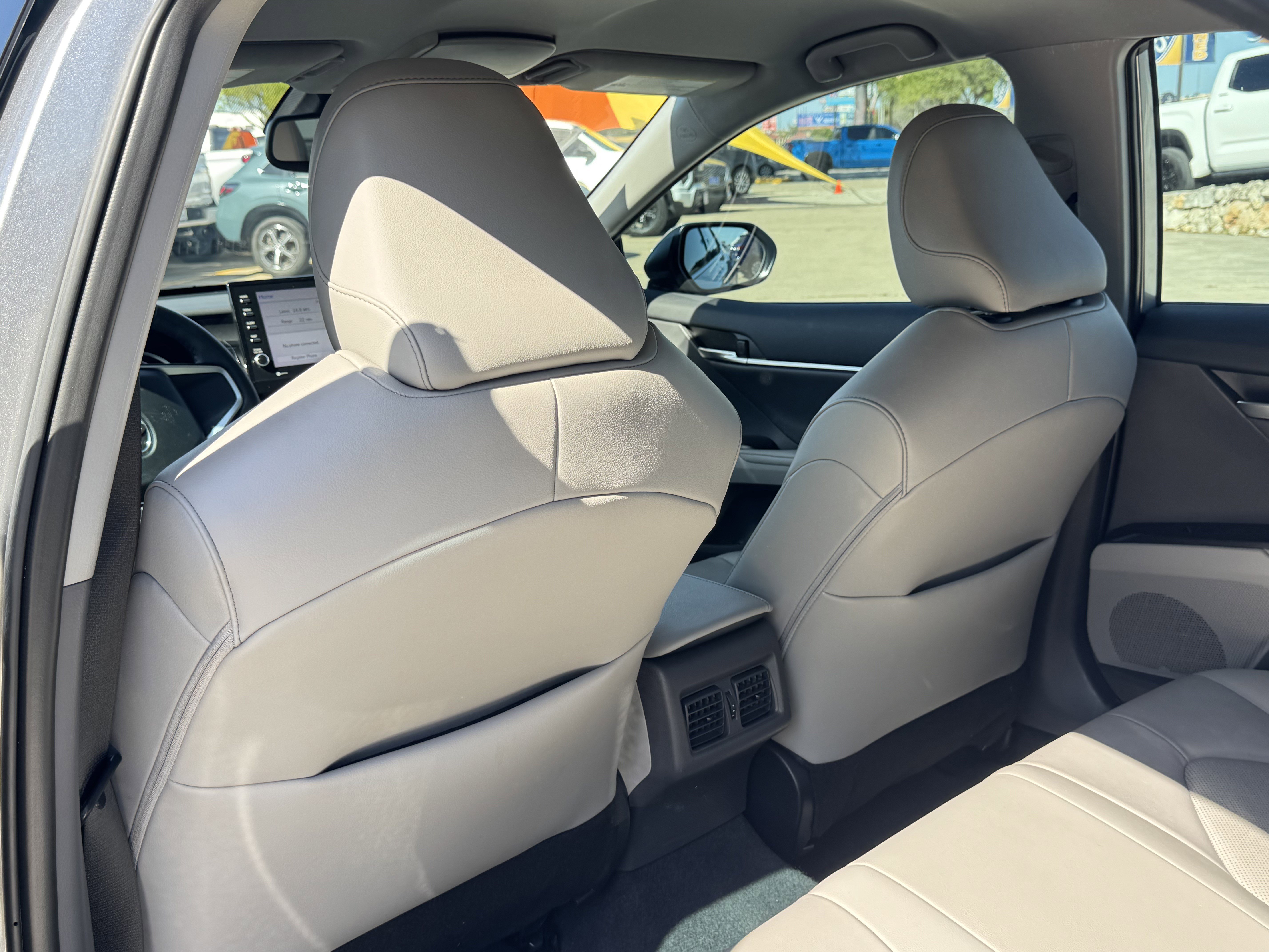 Used 2024 Toyota Camry XLE image 10