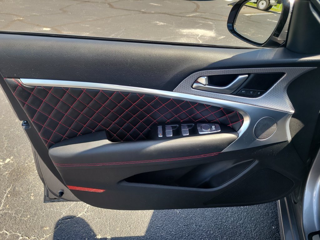 Used 2023 Genesis G70 3.3T w/ Sport Prestige Package AWD/4WD image 15