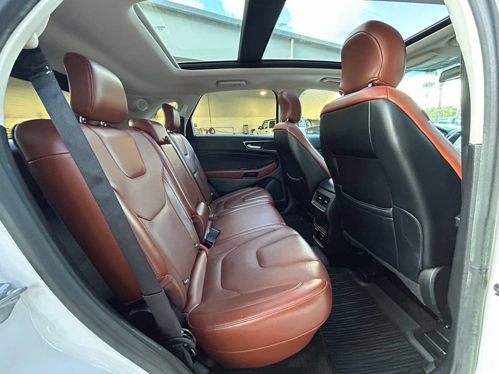 Certified 2018 Ford Edge Titanium w/ Equipment Group 302A AWD/4WD image 32