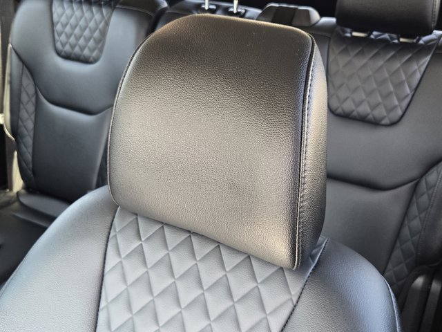 Certified 2023 Ford Edge Titanium AWD/4WD image 23
