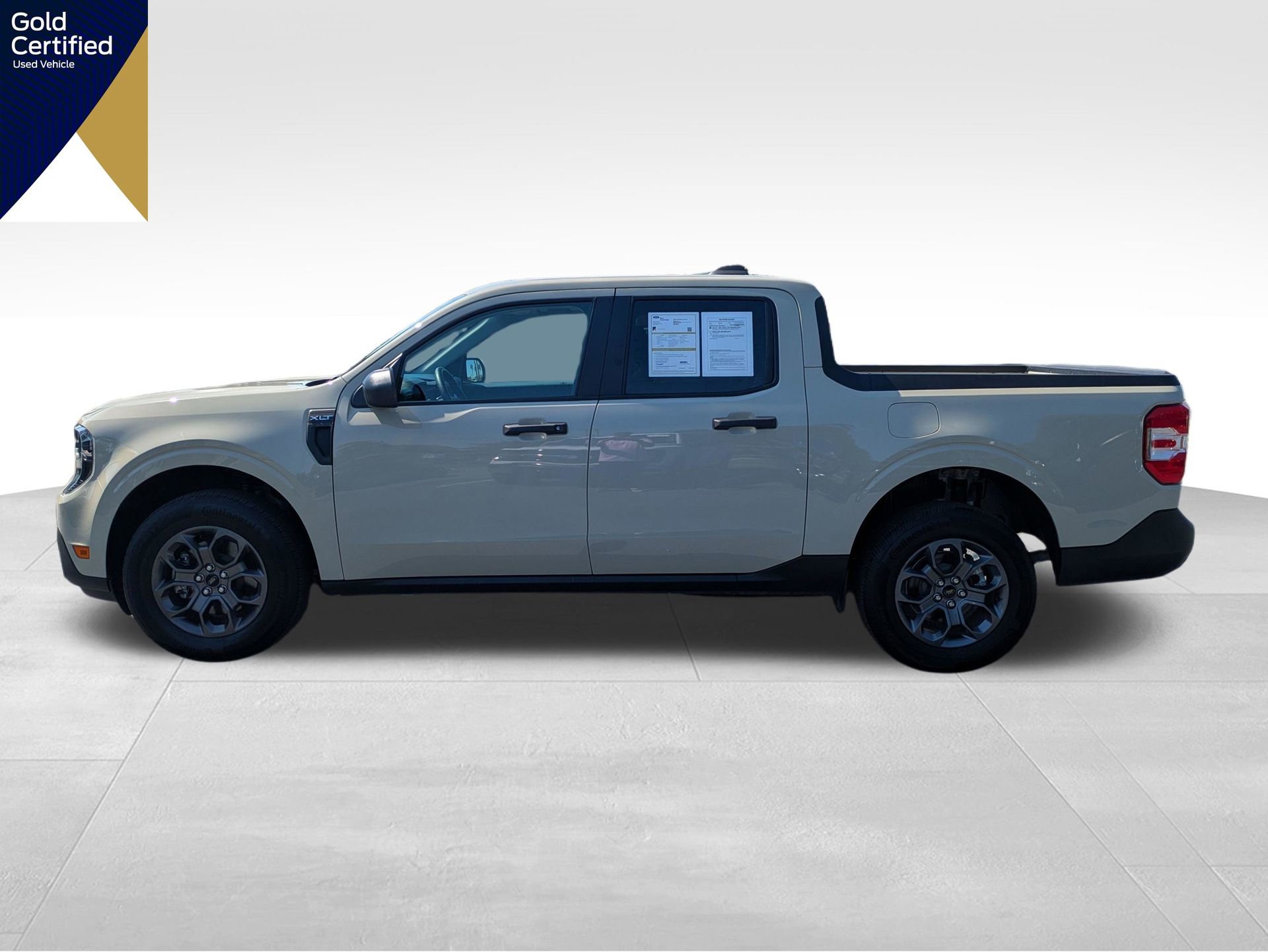 Certified 2025 Ford Maverick XLT w/ Equipment Group 302A AWD/4WD image 10