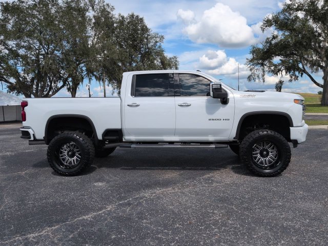 Used 2022 Chevrolet Silverado 2500 High Country w/ Z71 Off-Road Package AWD/4WD image 4