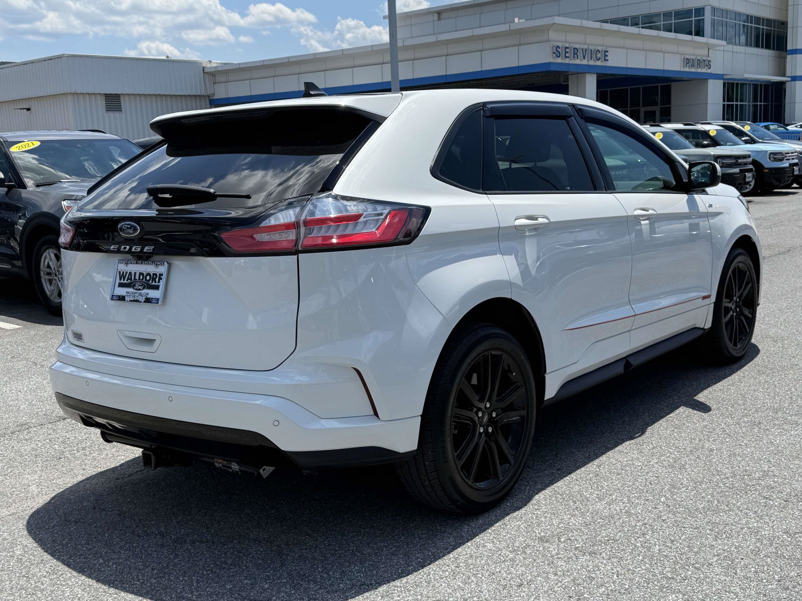 Certified 2022 Ford Edge ST-Line AWD/4WD image 2