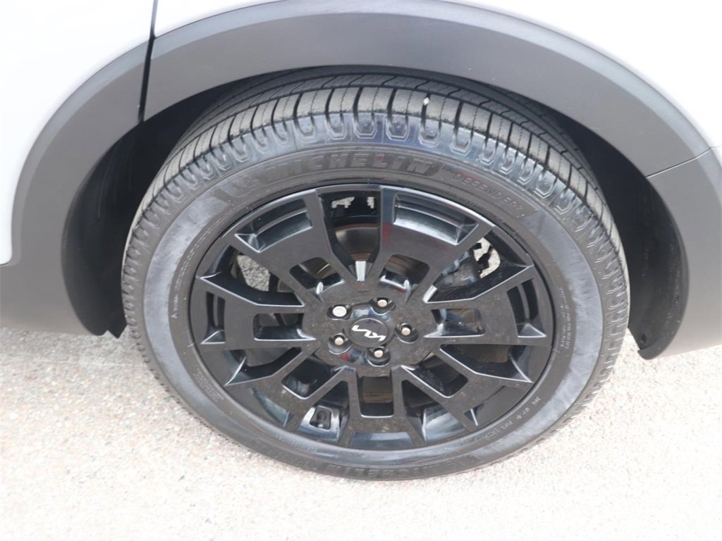 Used 2022 Kia Telluride SX w/ SX Prestige Package image 23