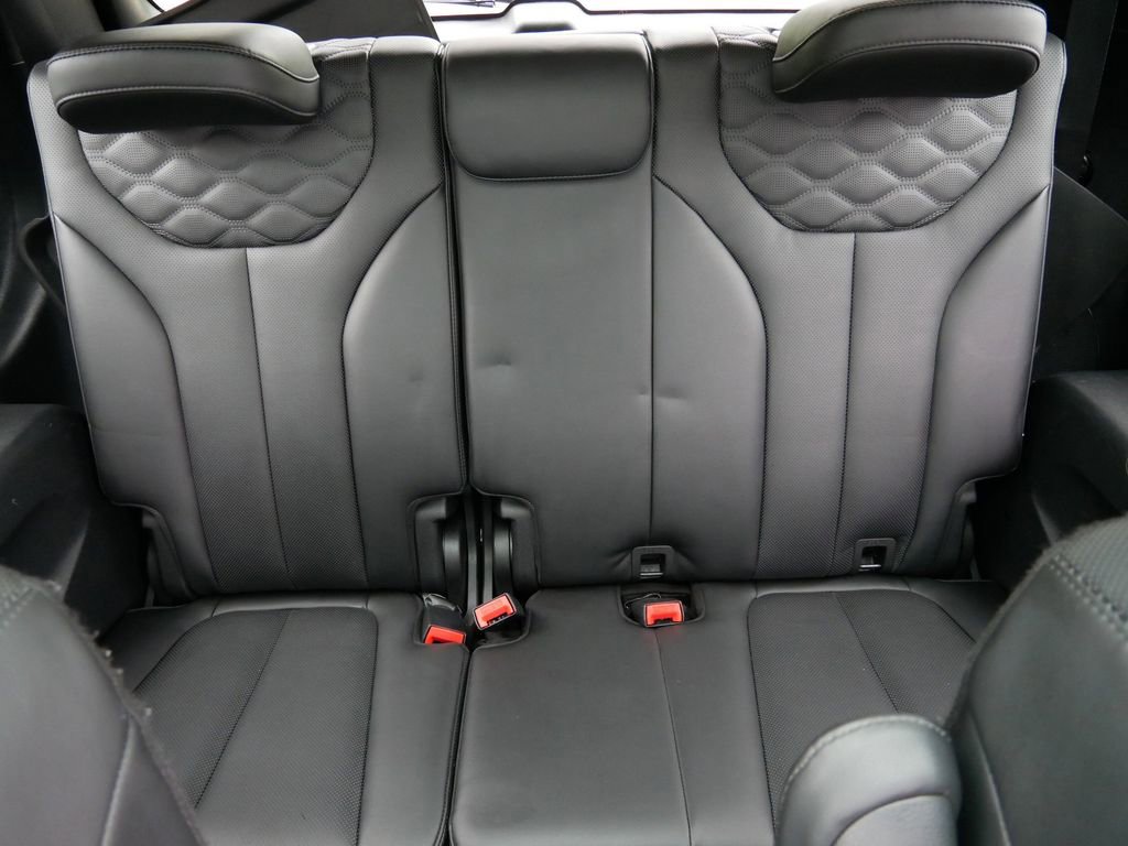 Used 2021 Hyundai Palisade Limited AWD/4WD image 14