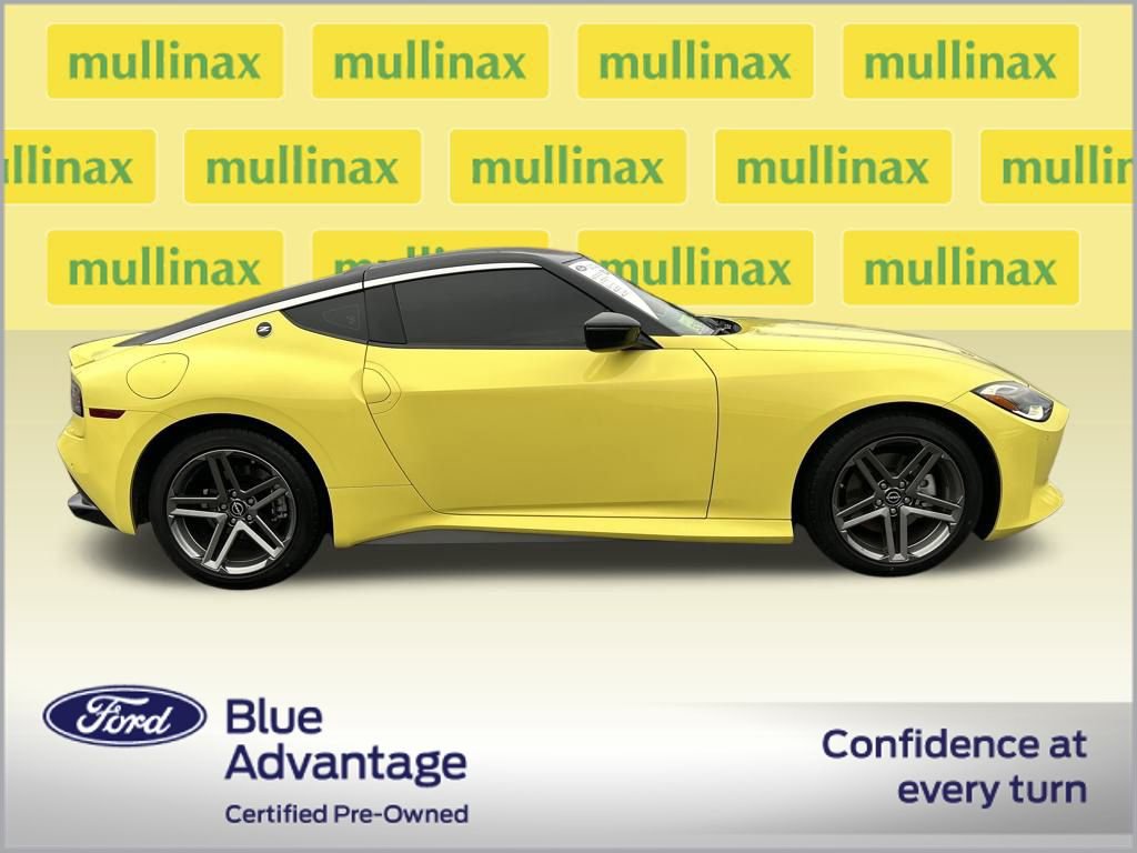 Used 2024 Nissan Z Sport w/ Floor Mat Package image 2