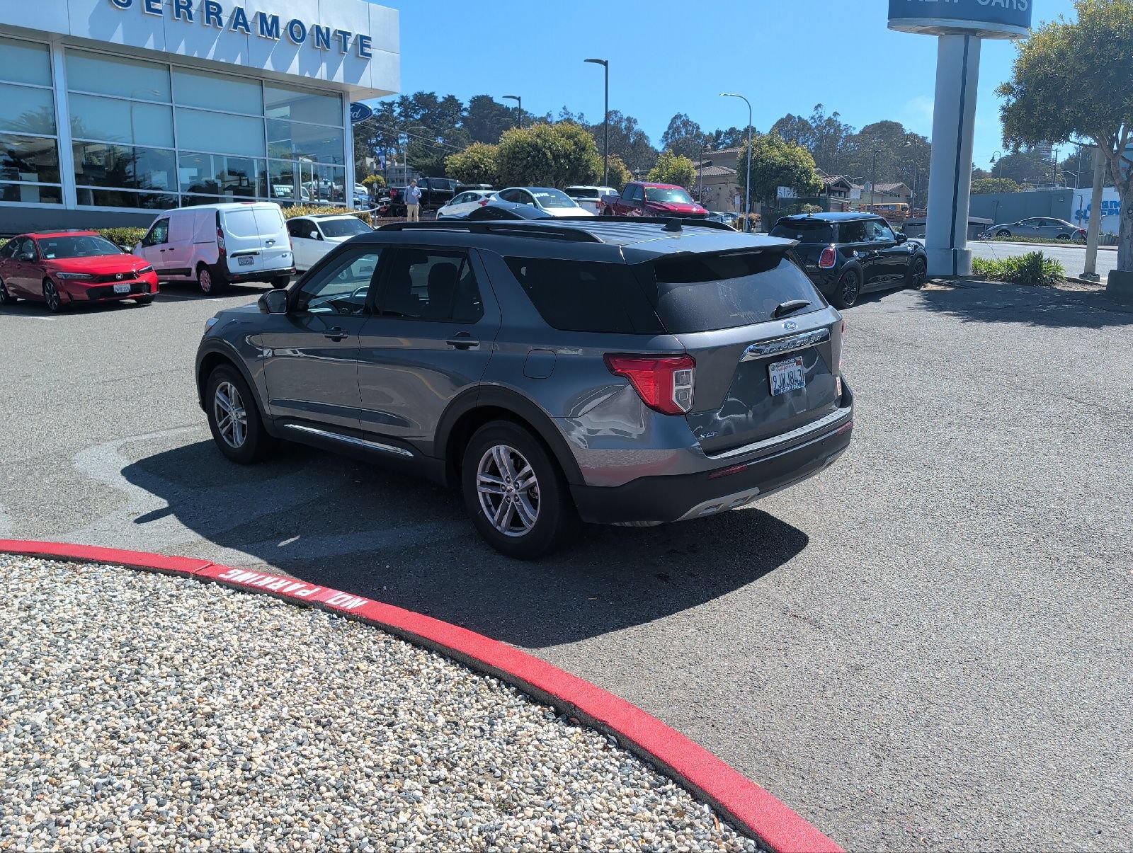 Certified 2023 Ford Explorer XLT w/ Equipment Group 202A RWD image 6