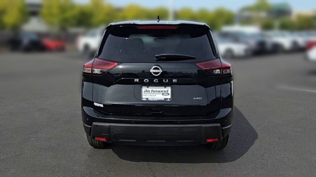 Used 2024 Nissan Rogue S AWD/4WD image 8