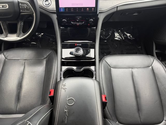 Used 2021 Jeep Grand Cherokee L Limited RWD image 6