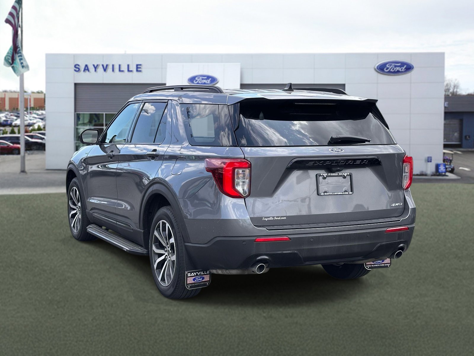 Certified 2022 Ford Explorer ST-Line AWD/4WD image 4