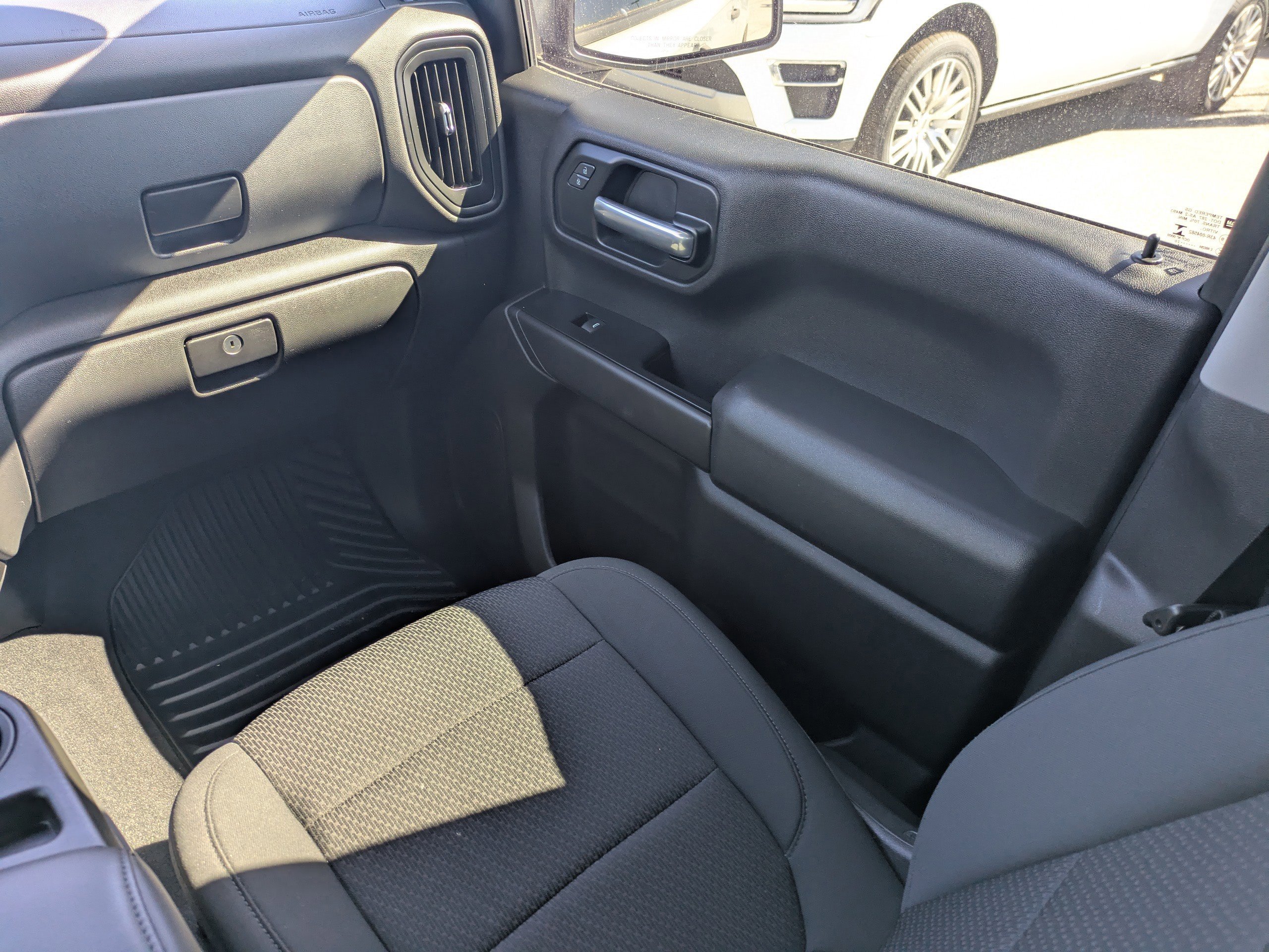 Used 2020 Chevrolet Silverado 1500 Custom w/ Custom Value Package image 22