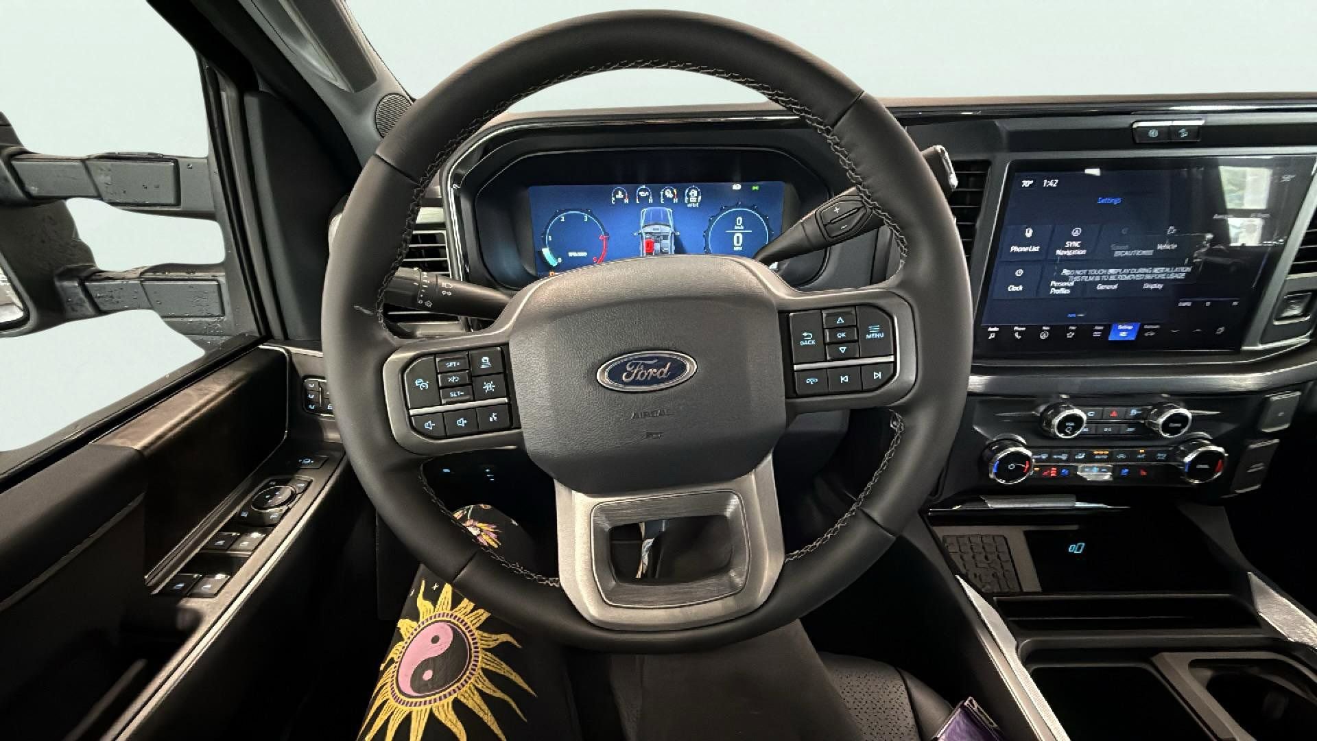 Certified 2025 Ford F250 Lariat w/ Lariat Ultimate Package image 14