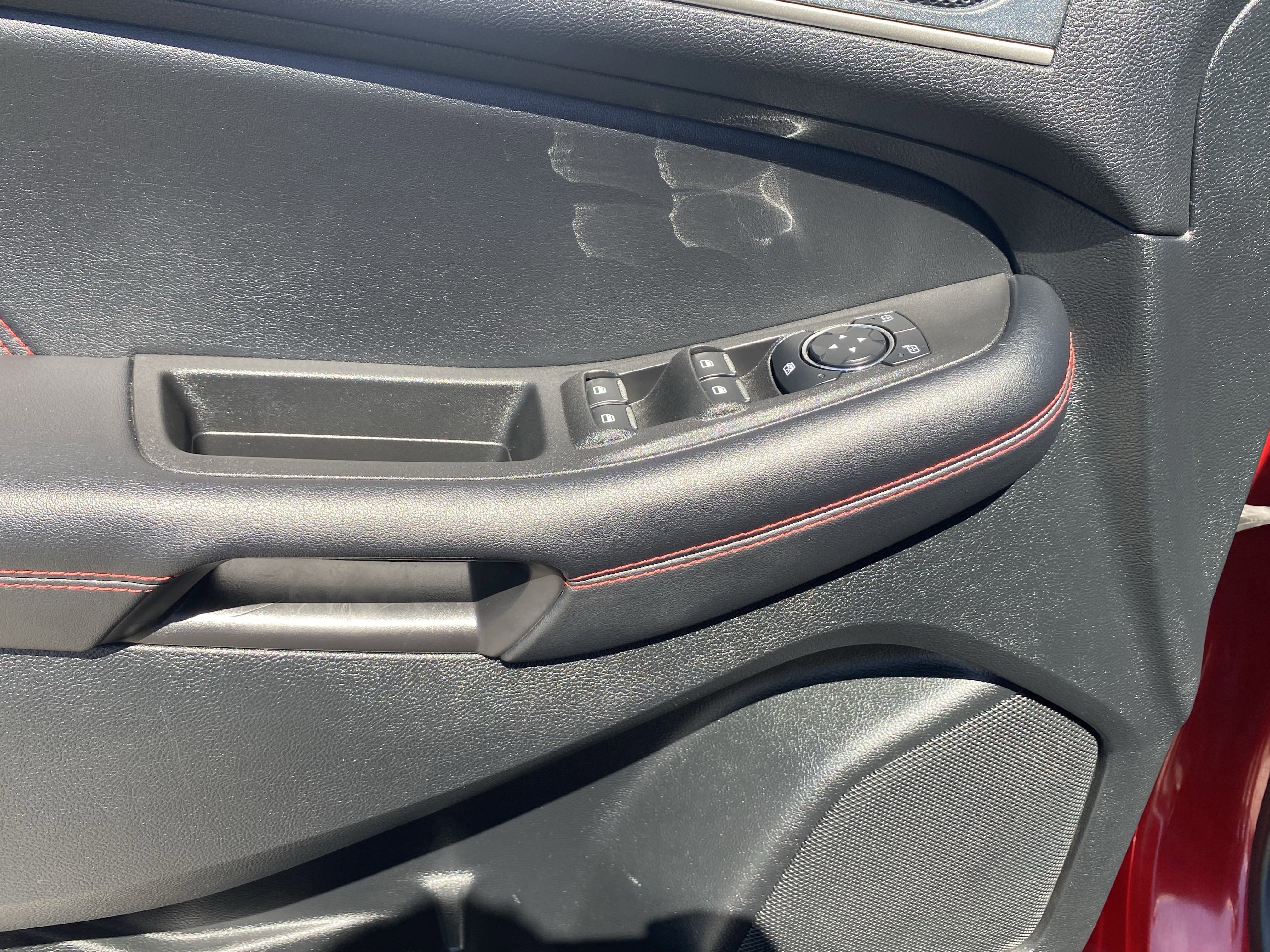 Certified 2024 Ford Edge ST-Line w/ Class II Trailer Tow Package image 17