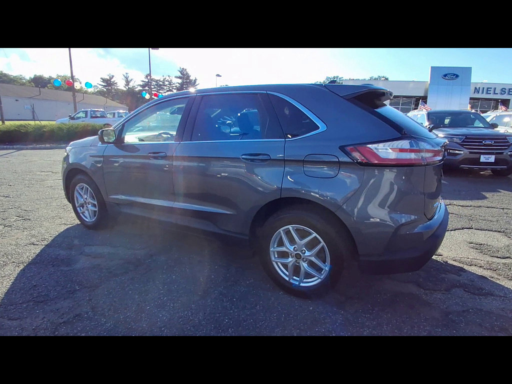 Certified 2024 Ford Edge SEL w/ Convenience Package AWD/4WD image 6
