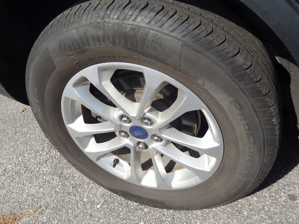 Certified 2022 Ford Escape SE image 12