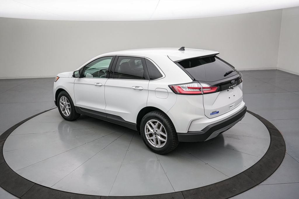 Certified 2024 Ford Edge SEL w/ Convenience Package AWD/4WD image 6