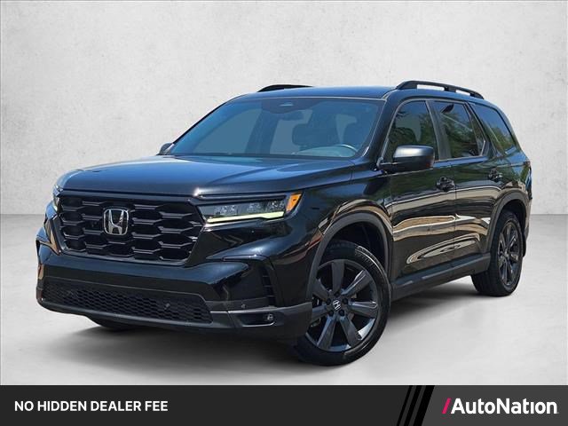Used 2025 Honda Pilot Sport image 1