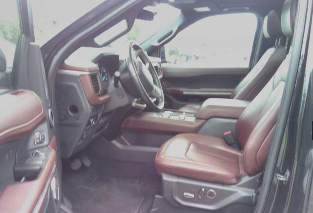 Certified 2024 Ford Expedition Max Limited AWD/4WD image 3