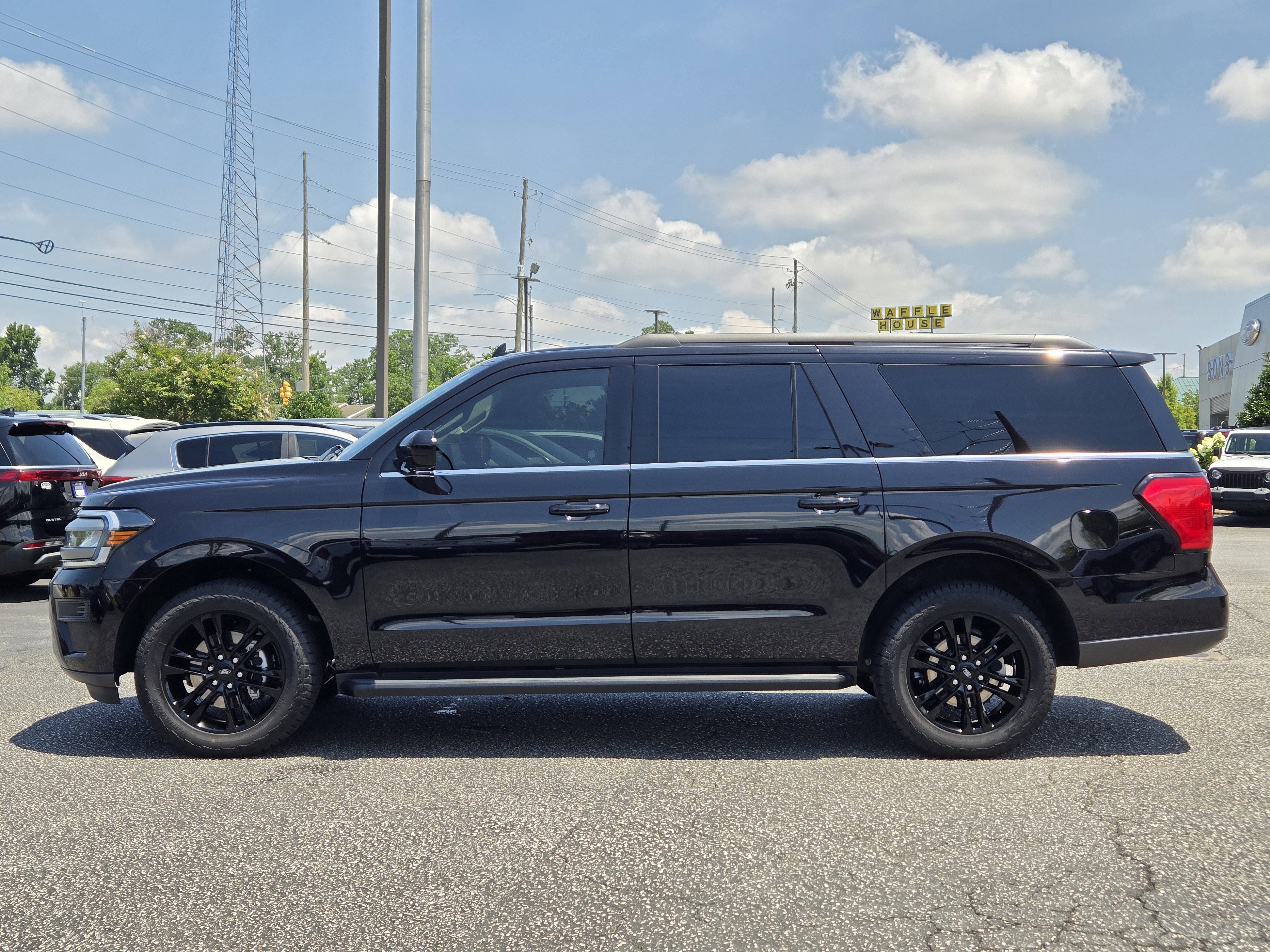 Certified 2024 Ford Expedition Max XLT RWD image 13