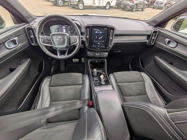 Used 2019 Volvo XC40 T5 R-Design AWD/4WD image 31