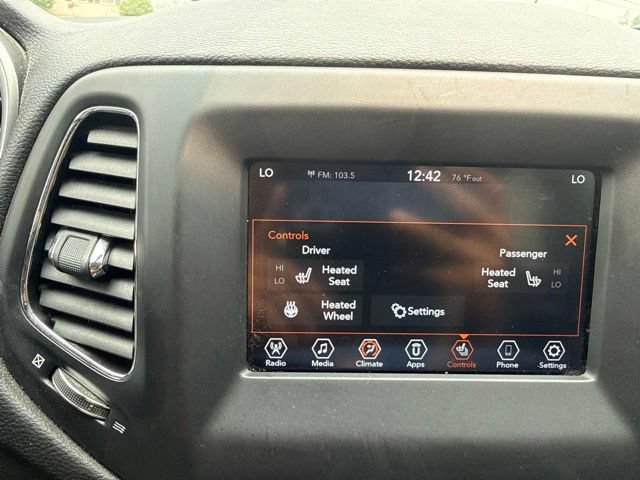 Used 2021 Jeep Compass Latitude w/ Sun and Sound Group AWD/4WD image 24