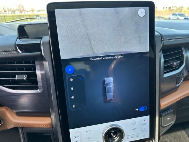 Certified 2022 Ford Expedition Max Platinum AWD/4WD image 36