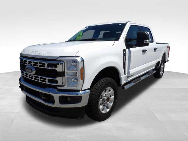 Certified 2024 Ford F250 XLT w/ FX4 Off-Road Package AWD/4WD image 3