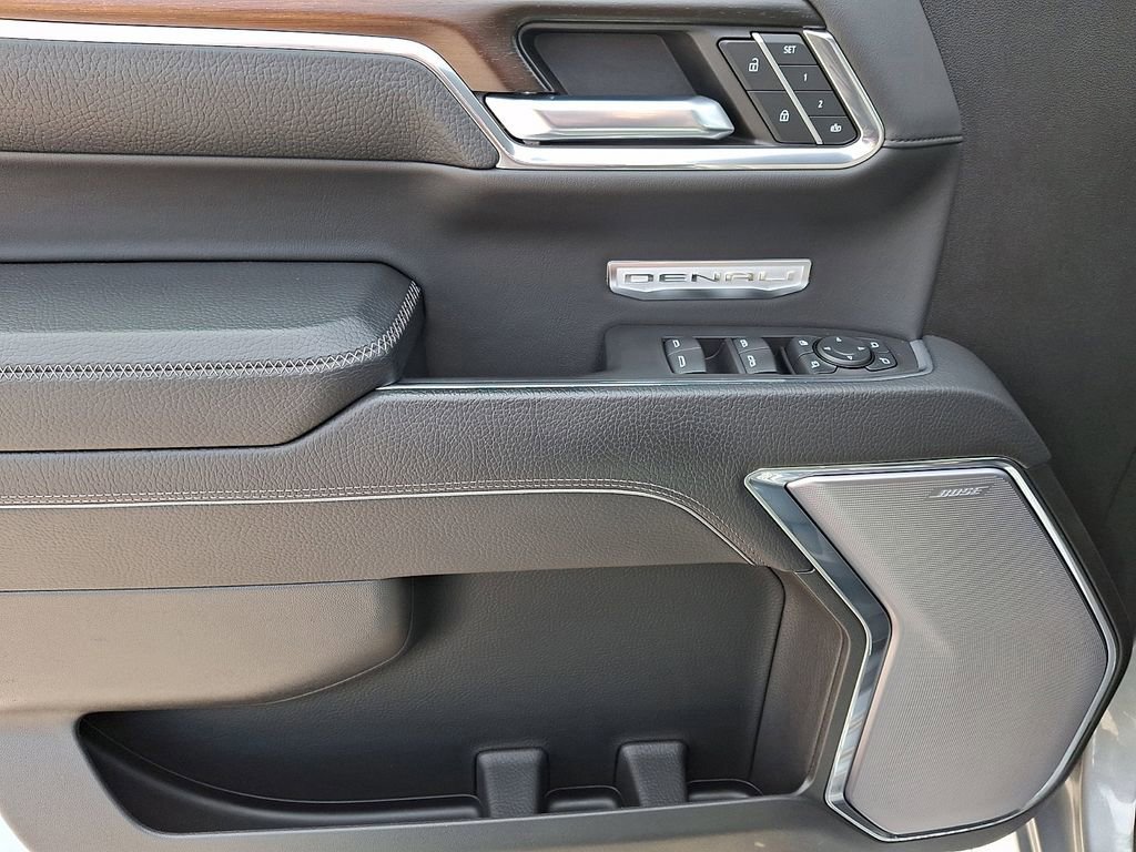Used 2024 GMC Sierra 1500 Denali w/ Technology Package image 12
