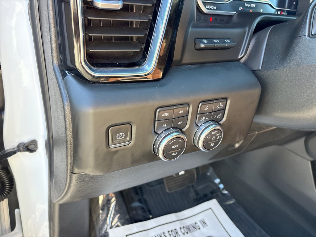 Used 2024 GMC Sierra 2500 Denali Ultimate AWD/4WD image 29