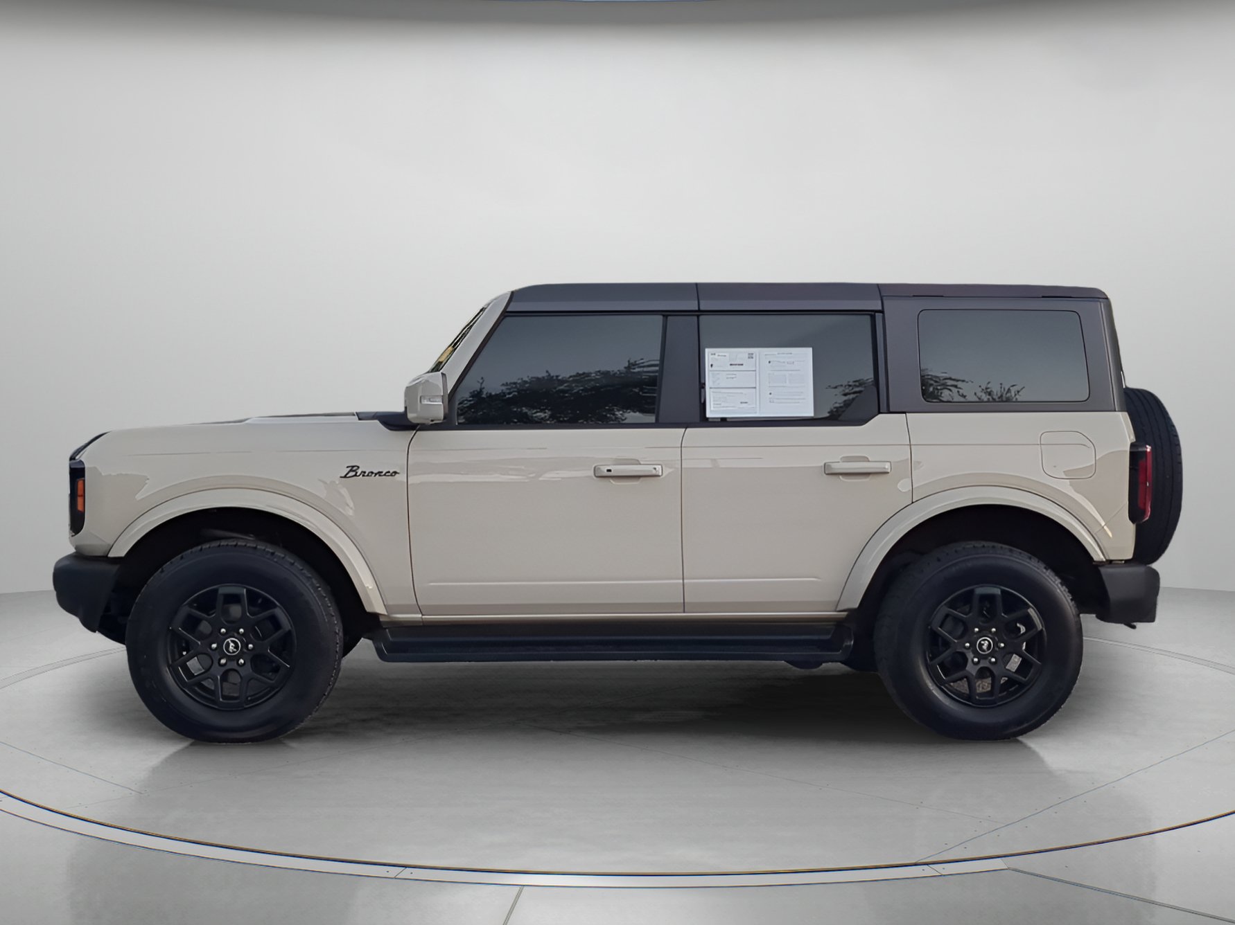 Certified 2025 Ford Bronco Outer Banks AWD/4WD image 43