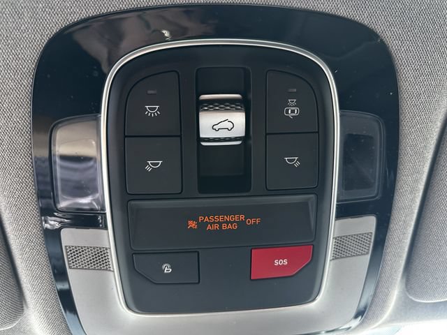 Used 2022 Hyundai Santa Fe Limited AWD/4WD image 26