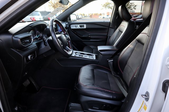 Certified 2023 Ford Explorer ST-Line w/ Class IV Trailer Tow Package image 30