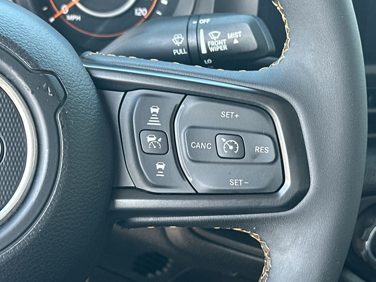 Used 2024 Jeep Gladiator Sport AWD/4WD image 27