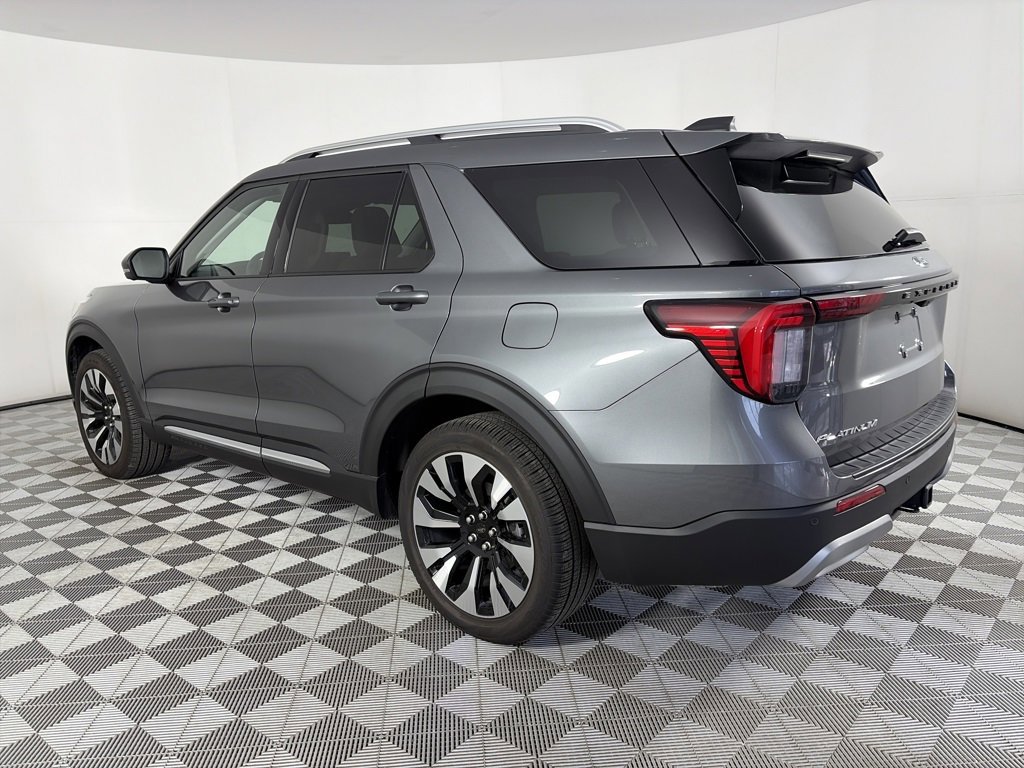 Certified 2025 Ford Explorer Platinum w/ LUX Leather Package image 3