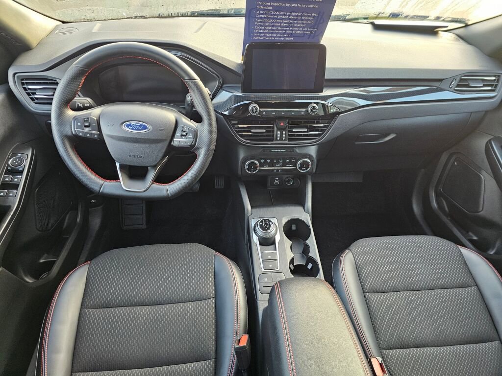 Certified 2025 Ford Escape ST-Line image 15