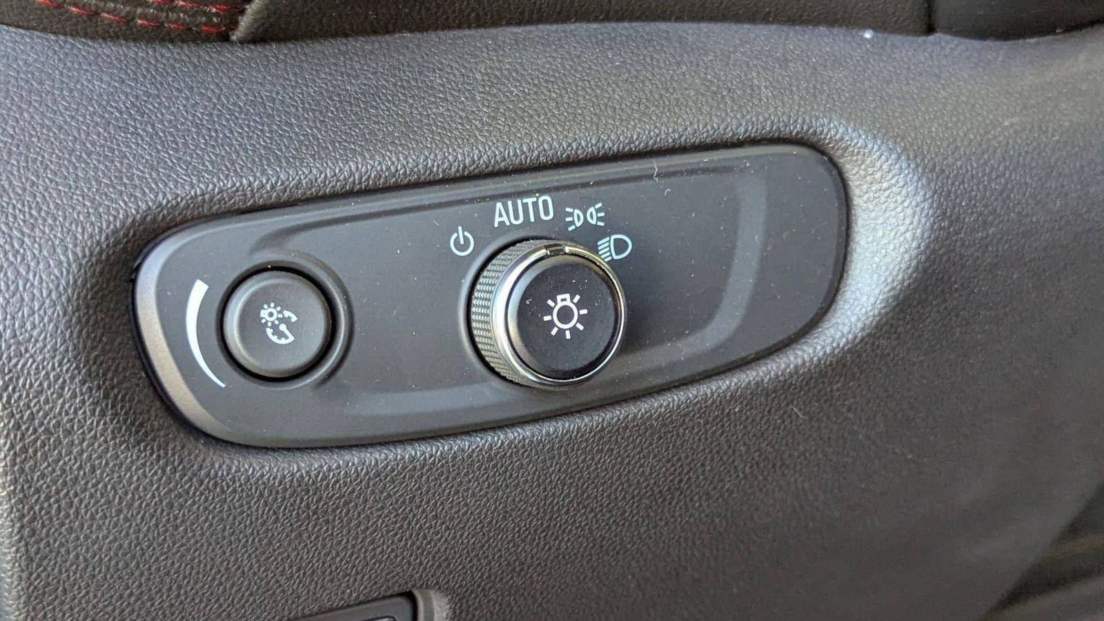 Used 2020 Chevrolet Blazer RS image 17