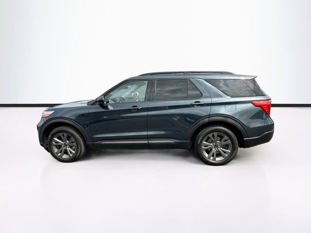 Certified 2022 Ford Explorer XLT w/ Equipment Group 202A AWD/4WD image 6