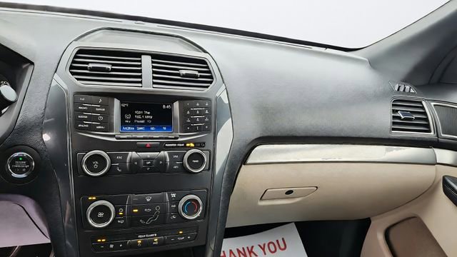 Certified 2018 Ford Explorer XLT FWD image 16