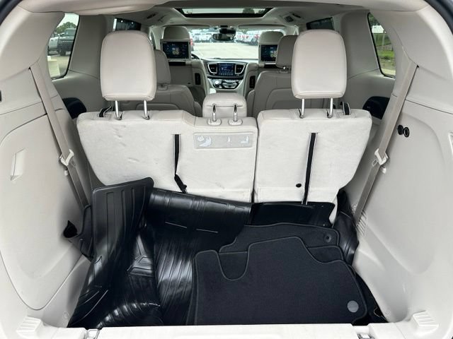 Used 2019 Chrysler Pacifica Touring-L Plus w/ Advanced Safetytec Group FWD image 12