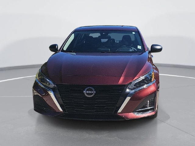 Used 2025 Nissan Altima 2.5 SV FWD image 8