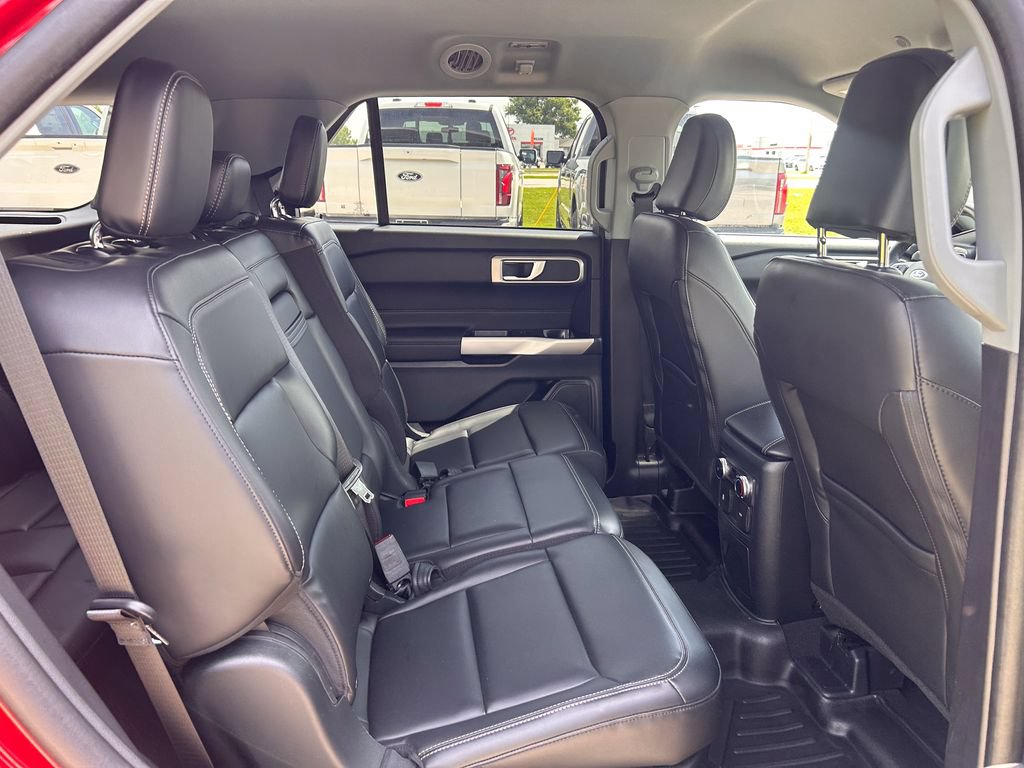 Certified 2023 Ford Explorer XLT w/ Equipment Group 202A AWD/4WD image 21