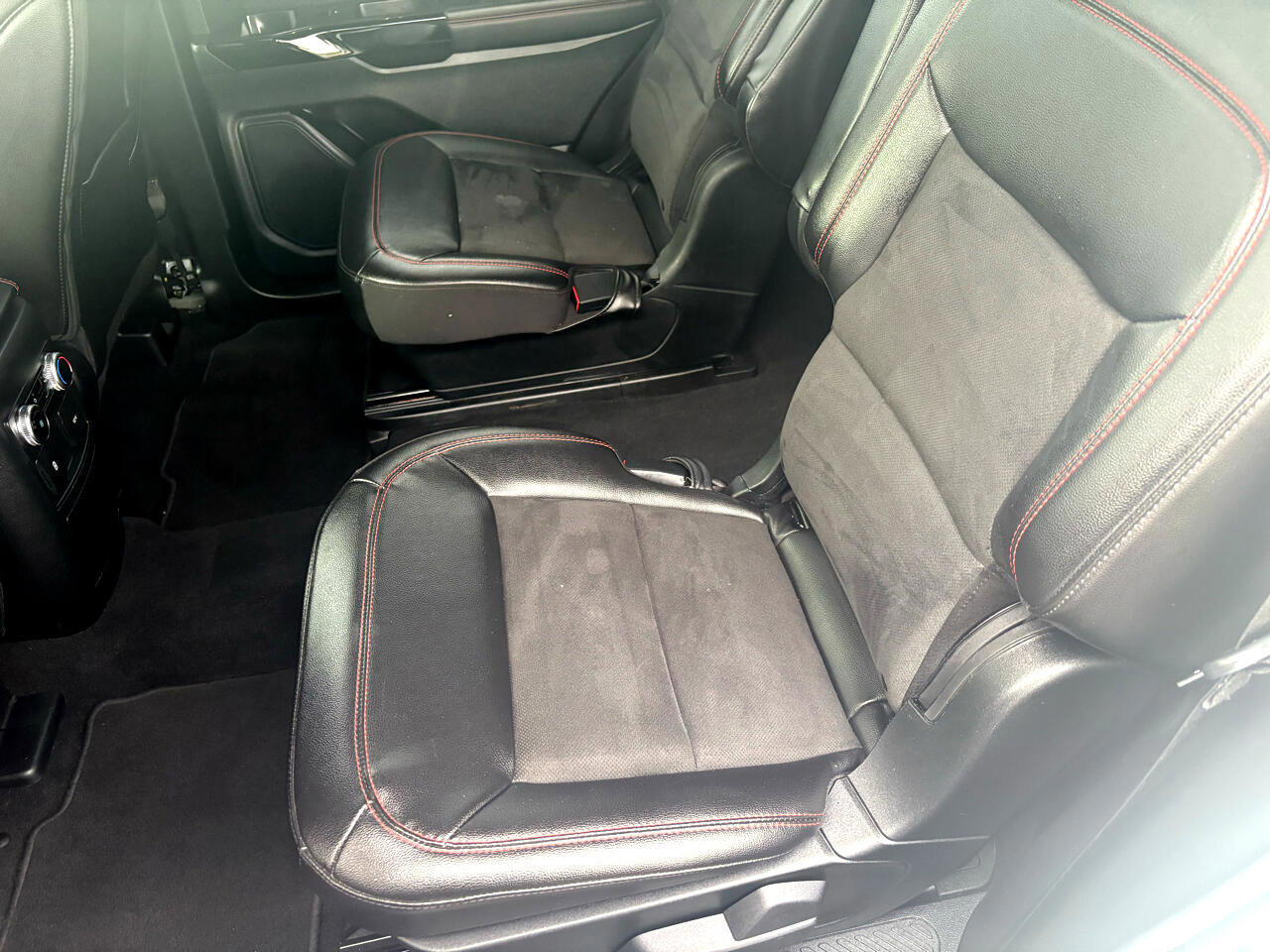 Certified 2023 Ford Explorer ST-Line w/ Class IV Trailer Tow Package image 39