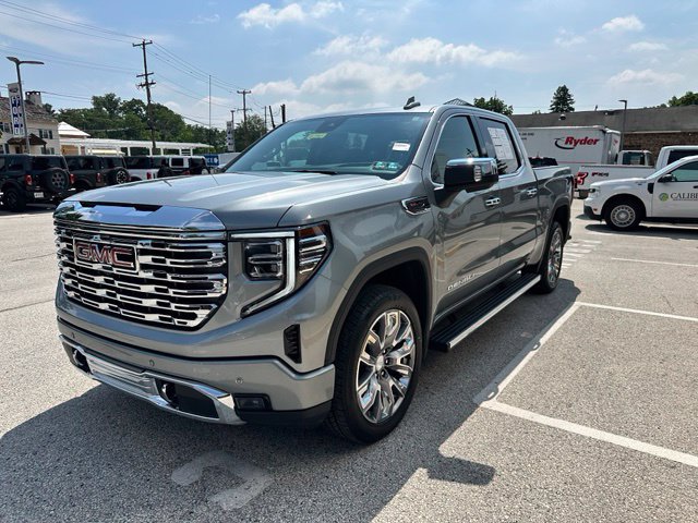 Used 2025 GMC Sierra 1500 Denali w/ Denali Reserve Package AWD/4WD image 6